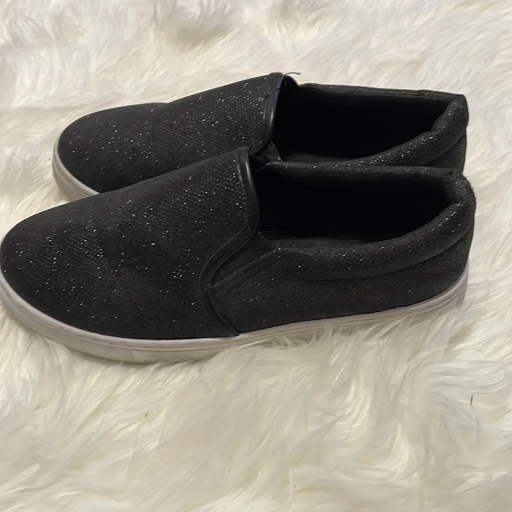 H2K sparkly black
